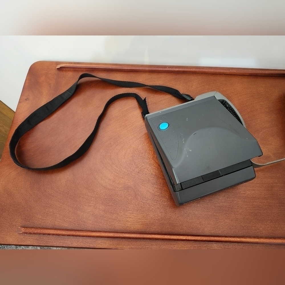 2 Polaroid Spectra Cameras - Picture 8 of 16